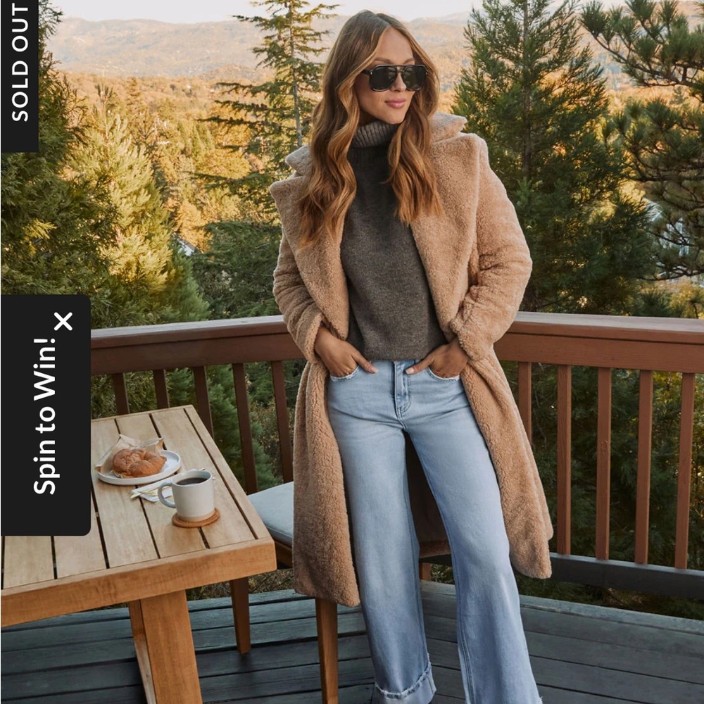 NWT! ‘VICI’ Teddy Coat